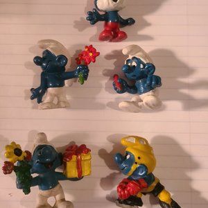 Vintage 1980 Smurf Figures